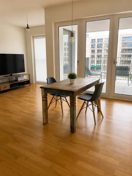 Alltagstaugliche 2-Zimmer-Wohnung mit Balkon in Berlin-Tiergarten — photo 1